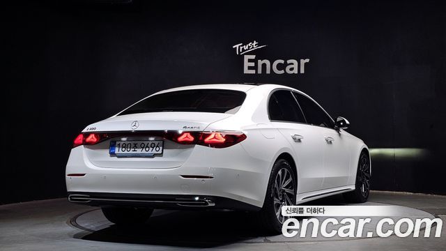 Mercedes-Benz E-Class из Кореи Encar
