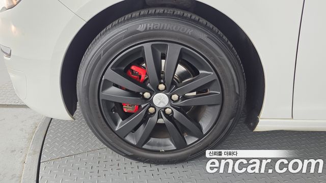 Peugeot 308 1.6 BlueHDi Allure — пробег 115 759 км