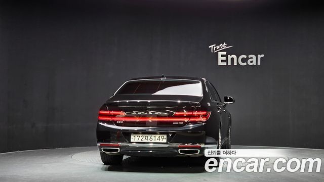 Genesis G90 5.0 AWD Prestige — пробег 114 665 км — фото 4 из 5