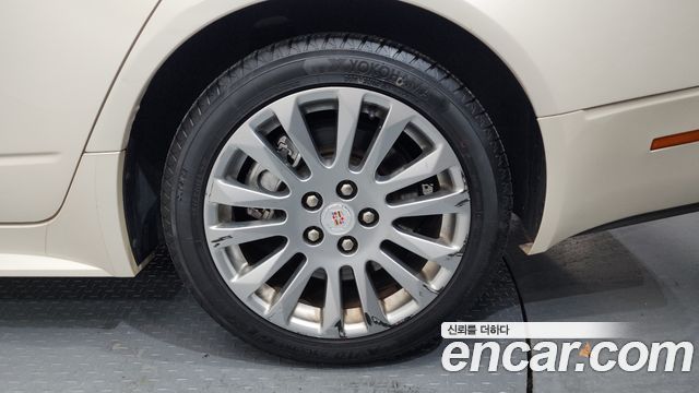 Cadillac CTS 3.0 Luxury — пробег 174 508 км