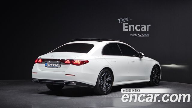 Mercedes-Benz E-Class из Кореи Encar