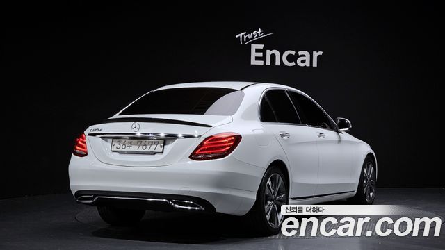 Mercedes-Benz C-Class из Кореи Encar