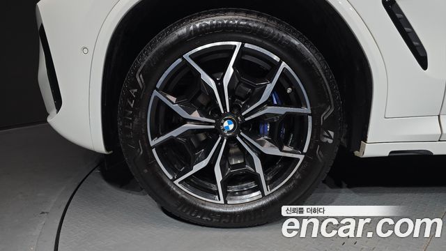 BMW X4 xDrive20i M Sport — пробег 13 127 км — фото 5 из 5