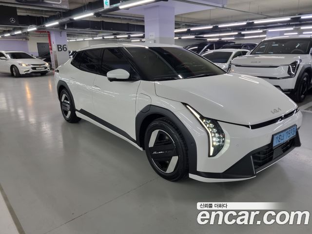 Kia EV4 из Кореи Encar