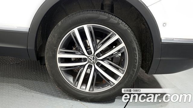 Volkswagen Tiguan 2.0 TSI Prestige — пробег 55 849 км — фото 5 из 5