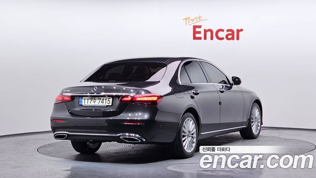 Mercedes-Benz E-Class из Кореи Encar