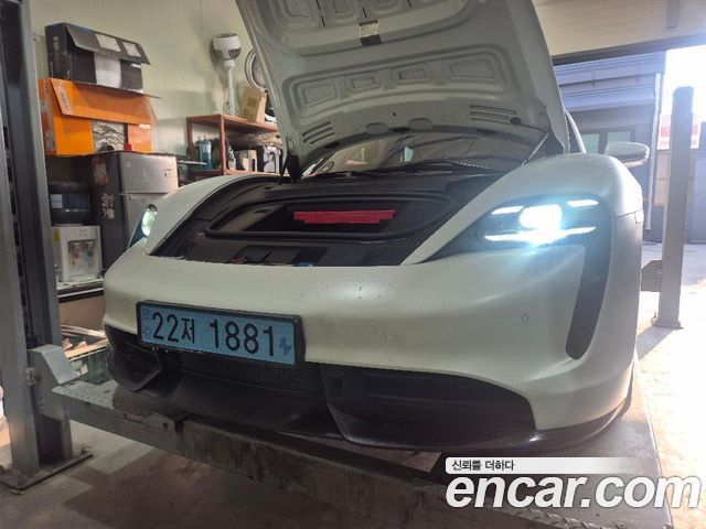 Porsche Taycan из Кореи Encar