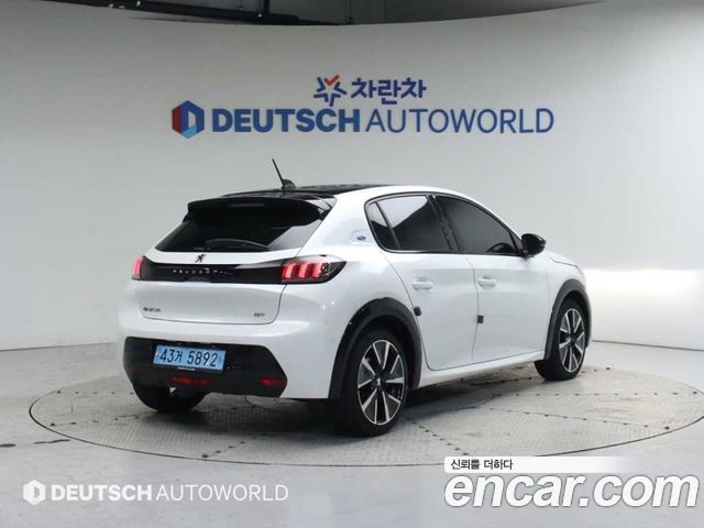 Peugeot 208 из Кореи Encar