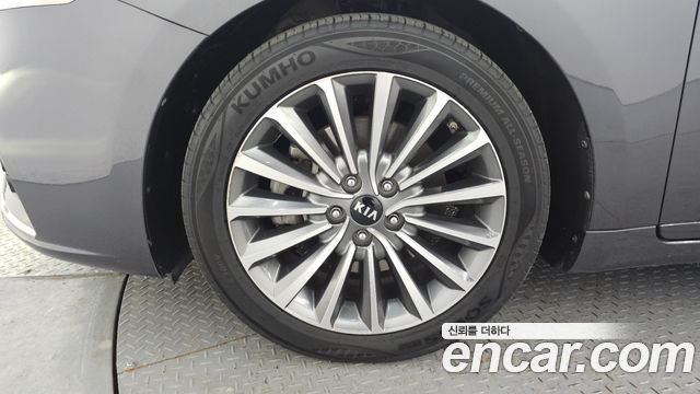 Kia K7 из Кореи Encar