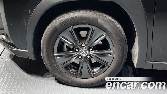 Lexus UX из Кореи Encar