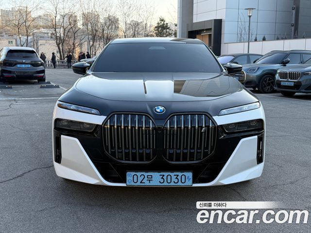 BMW i7 из Кореи Encar
