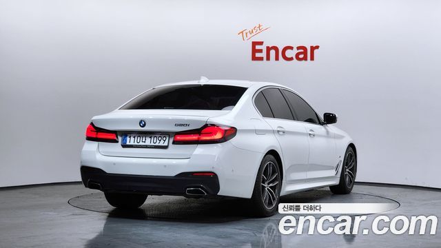 BMW 5-Series 520i M Sport — пробег 117 297 км — фото 2 из 5