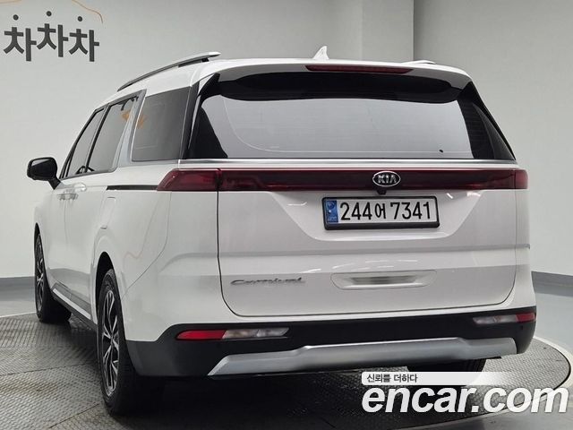 Kia Carnival из Кореи Encar