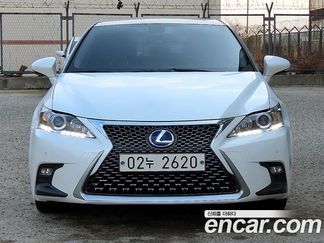 Lexus CT200h из Кореи Encar