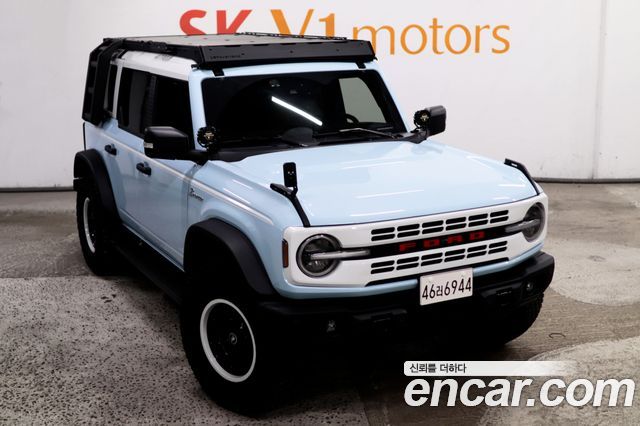 Ford Bronco 2.7 First Edition — пробег 9 238 км — фото 1 из 5