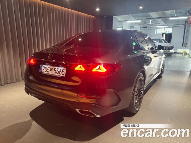 Mercedes-Benz E-Class из Кореи Encar