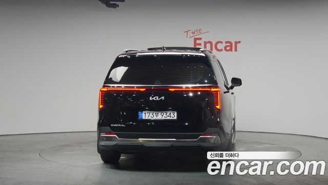 Kia Carnival Gasoline 9-Seater Signature — пробег 15 086 км — фото 4 из 5
