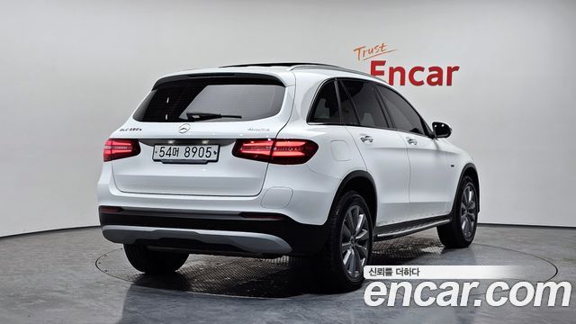 Mercedes-Benz GLC-Class GLC350e 4MATIC Premium — пробег 65 078 км — фото 2 из 5