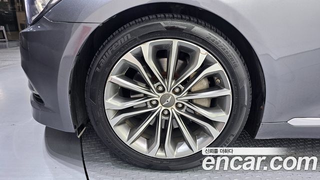 Hyundai Genesis из Кореи Encar