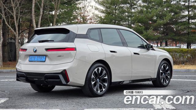BMW iX из Кореи Encar