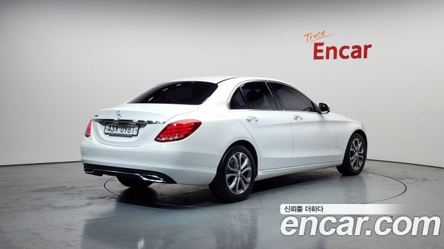 Mercedes-Benz C-Class из Кореи Encar