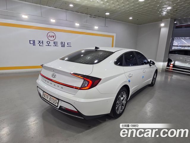 Hyundai Sonata 2.0 Premium Family — пробег 167 129 км — фото 5 из 5