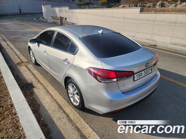 Kia K3 из Кореи Encar