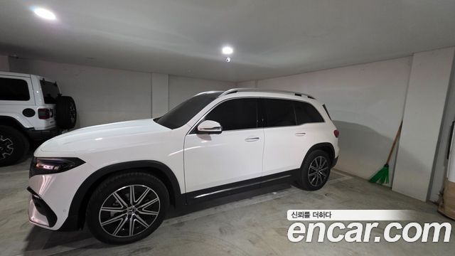 Mercedes-Benz EQB из Кореи Encar