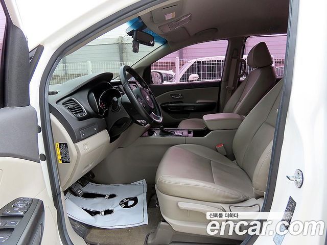 Kia Carnival из Кореи Encar