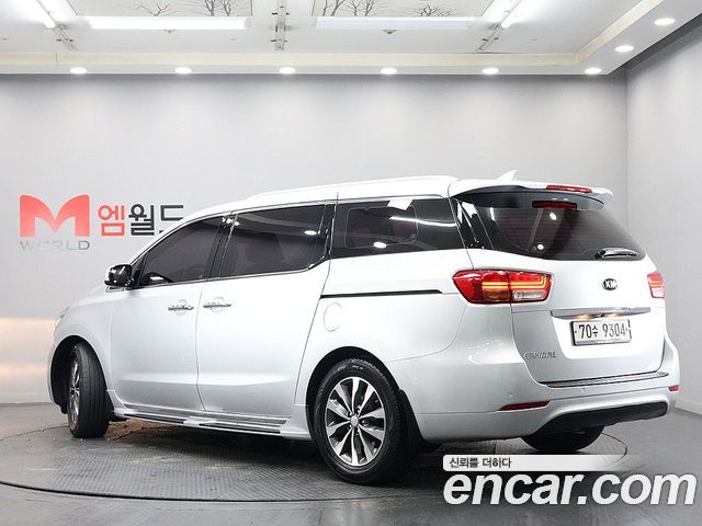 Kia Carnival из Кореи Encar