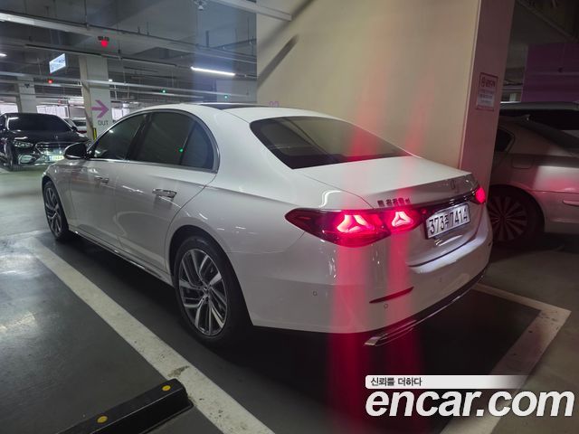 Mercedes-Benz E-Class из Кореи Encar