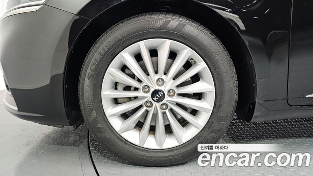 Kia K7 из Кореи Encar