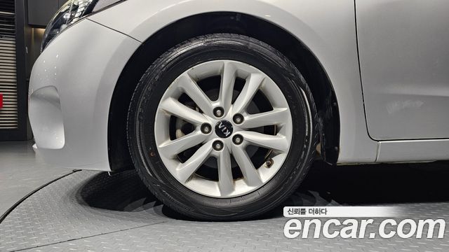 Kia K3 из Кореи Encar