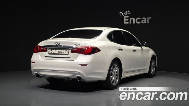 Infiniti Q70 из Кореи Encar