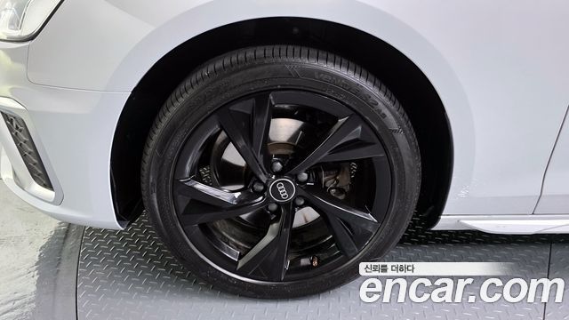 Audi A4 из Кореи Encar