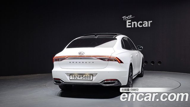 Hyundai Grandeur из Кореи Encar