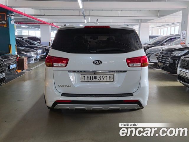 Kia Carnival из Кореи Encar