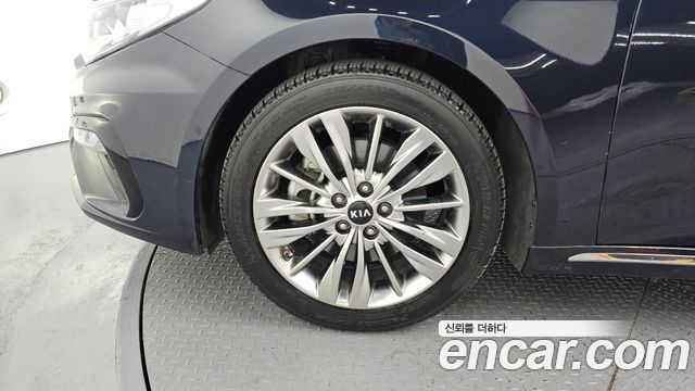 Kia K5 из Кореи Encar