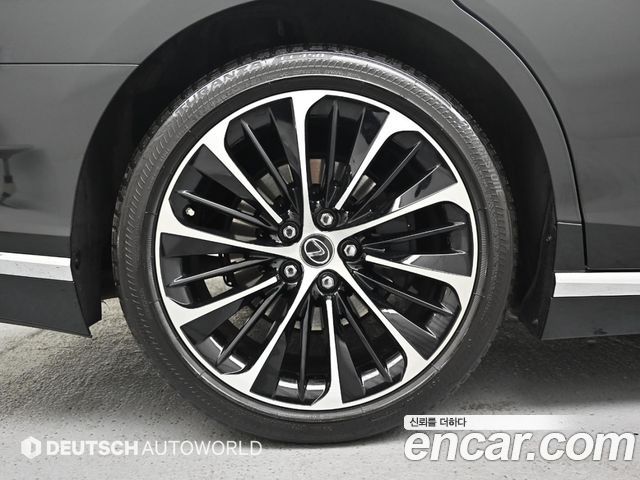 Lexus LS из Кореи Encar