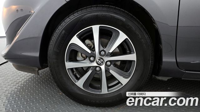 Toyota Prius из Кореи Encar
