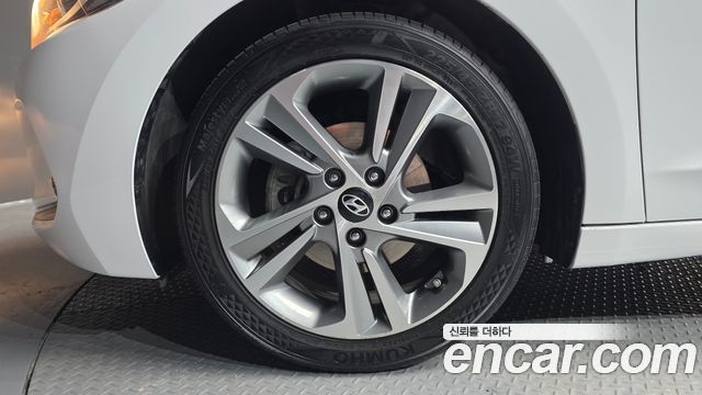 Hyundai AVANTE из Кореи Encar