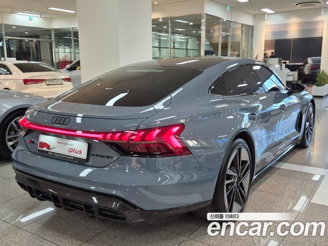 Audi RS e-tron GT из Кореи Encar