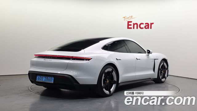 Porsche Taycan из Кореи Encar