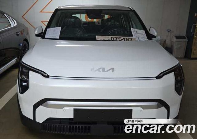 Kia EV3 из Кореи Encar