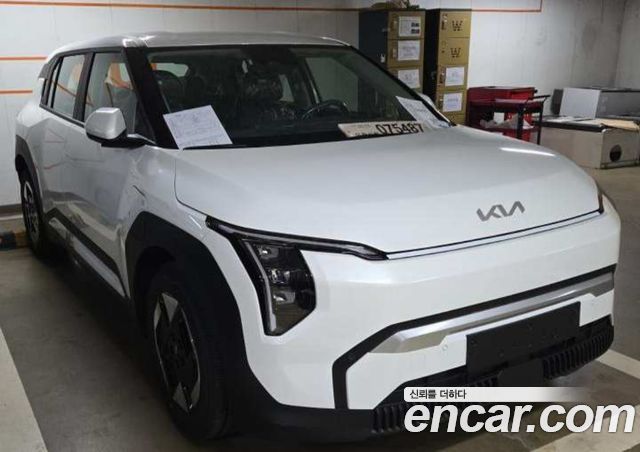 Kia EV3 из Кореи Encar