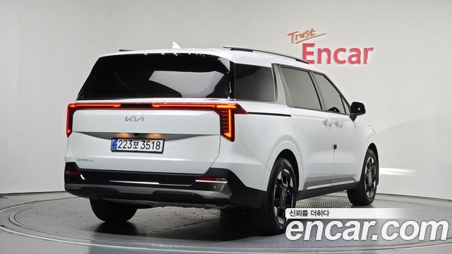 Kia Carnival из Кореи Encar