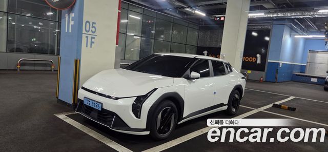 Kia EV4 из Кореи Encar