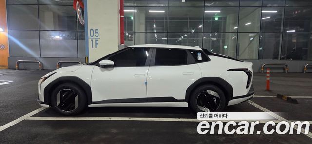 Kia EV4 из Кореи Encar