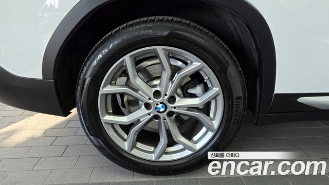BMW X4 xDrive20d xLine — пробег 28 420 км — фото 5 из 5