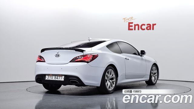 Hyundai Genesis из Кореи Encar
